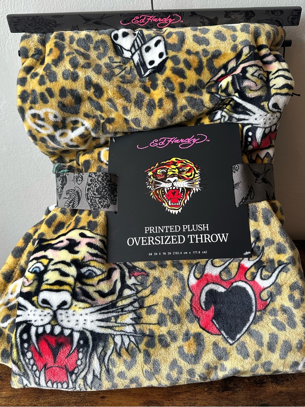 Ed Hardy Plush Throw Blanket Yellow Leopard Print, Tiger Faces & Tattoo Art NWT